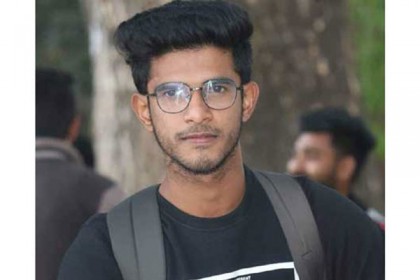 শিক্ষার্থী হত্যা : অনলাইনে সব বিশ্ববিদ্যালয় শিক্ষার্থীদের প্রতিবাদ, দ্রুত বিচার দাবি