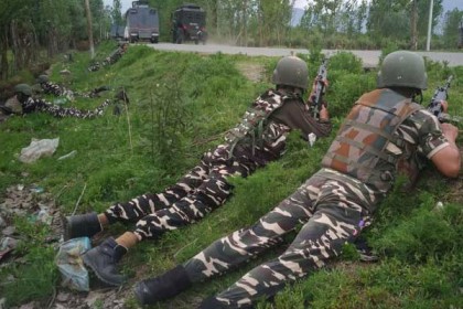 ফের ভারতীয় সেনা কনভয়ে ভয়াবহ জঙ্গি হামলা, নিহত ৩