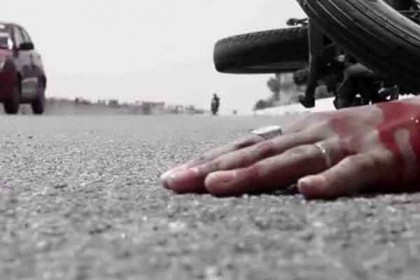 বকশীগঞ্জে বাসের ধাক্কায় মোটরসাইকেল আরোহী নিহত