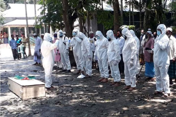 করোনা উপসর্গ নিয়ে মৃত্যু হওয়া মুক্তিযোদ্ধার দাফন সম্পন্ন