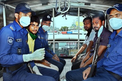 বগুড়ায় ওষুধের দোকানে ইয়াবার সরঞ্জাম; ৩ কর্মচারির কারাদণ্ড 

