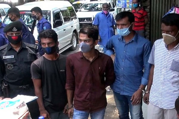 ফরিদপুরে হাসপাতালে অভিযান, ৪ দালালকে জরিমানা