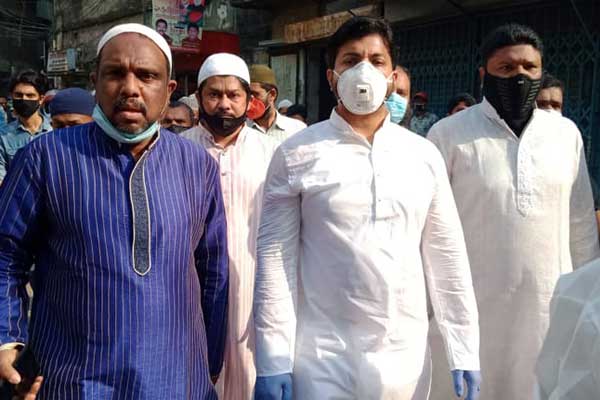 বাসায় গিয়ে কর্মীদের খোঁজ নিচ্ছেন ইশরাক হোসেন