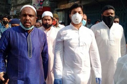 বাসায় গিয়ে কর্মীদের খোঁজ নিচ্ছেন ইশরাক হোসেন