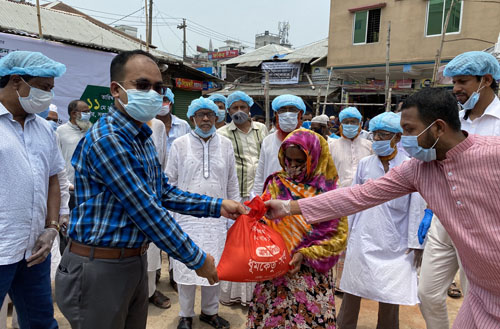 হতদরিদ্র পরিবারের মাঝে খাদ্যসামগ্রী বিতরণ
