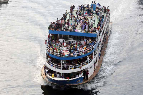 যাত্রীবাহী লঞ্চ ঈদের আগে চলছে না