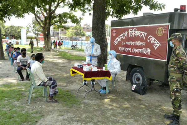 রাজশাহীতে চিকিৎসা সেবা দিচ্ছে সেনাবাহিনী