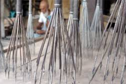 নরসিংদীতে সংঘর্ষ দেখতে গিয়ে টেঁটাবিদ্ধ হয়ে প্রবাসী নিহত