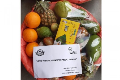 করোনা আক্রান্তদের উপহার সামগ্রী 
পাঠাচ্ছে ডিএমপির গুলশান বিভাগ 