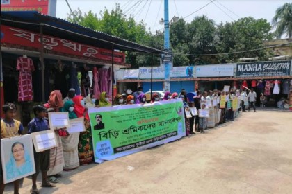 ‘করোনায় মরতে চাই, ক্ষুধার জ্বালায় নয়’