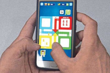 নাটোরে বউ বাজি রেখে মোবাইলে লুডুর জুয়া, সংঘর্ষে আহত ২