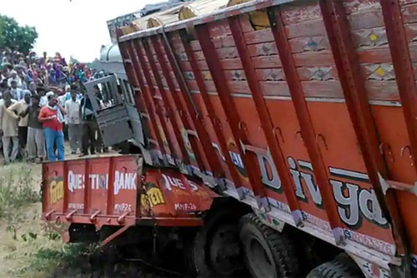 ভারতে সড়ক দুর্ঘটনায় ১৪ অভিবাসী শ্রমিক নিহত