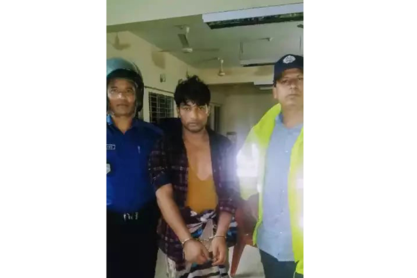 দিনে চাঁদাবাজি, রাতে ডাকাতি করতো মইন্যা ডাকাত 