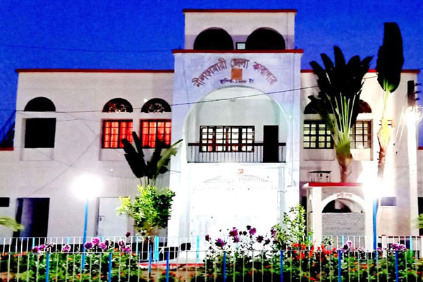 নীলফামারীতে সরকারের সাধারণ 
ক্ষমায় মুক্তি পেলেন ১৮ বন্দি