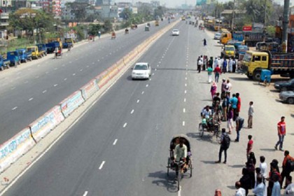 সারাদেশে ৩০ মে পর্যন্ত গণপরিবহন বন্ধ থাকবে