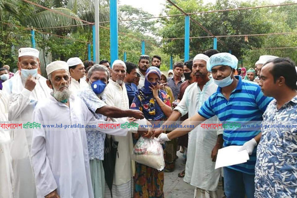 প্রবাসীদের সহযোগিতায় আশুগঞ্জে ৩৫০টি পরিবারের মাঝে খাদ্যসামগ্রী বিতরণ