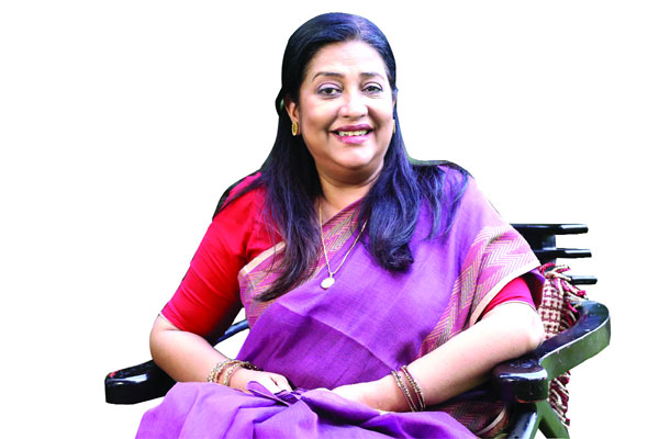 সুবর্ণা যেভাবে অভিনয়ে...