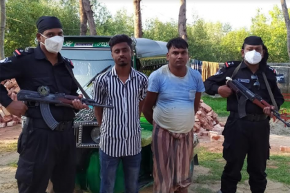 টেকনাফে ১০ হাজার পিস ইয়াবাসহ দুই জন আটক