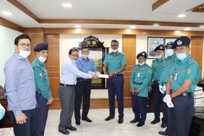 করোনাকালীন সময়ে মানুষের পাশে বিএসআরএম