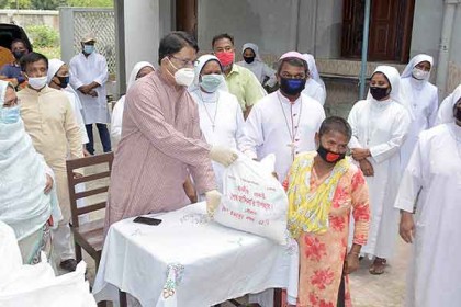 হতদরিদ্রদের তালিকায় যেন বিত্তবানদের জায়গা না হয় : হুইপ ইকবাল