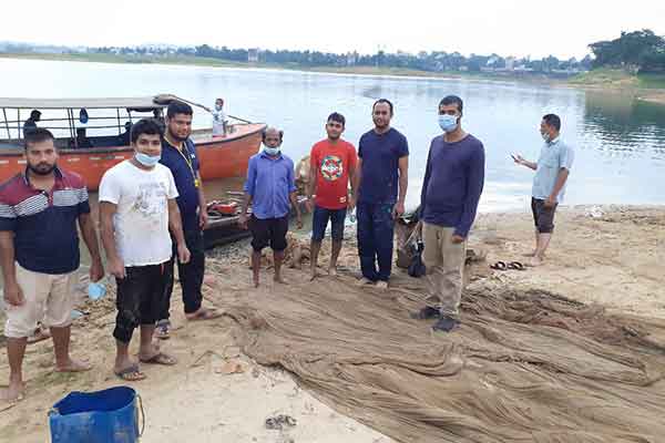 ‘রাঙামাটি কাপ্তাই হ্রদে গোপনে মা মাছ ও পোনা নিধন’