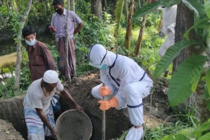 হাতিয়ায় করোনা উপসর্গ নিয়ে মৃত্যু, লাশ দাফনে বাধা; পুলিশের সহযোগিতায় দাফন

