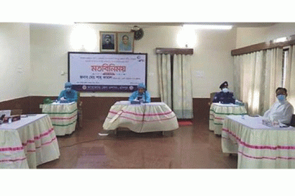 চাঁদপুরে সকল ধরনের যান্ত্রিক যানবাহন চলাচল বন্ধ

