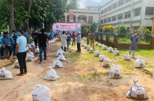 চৌদ্দগ্রামে ১ হাজার পরিবারকে খাদ্য সহযোগিতা