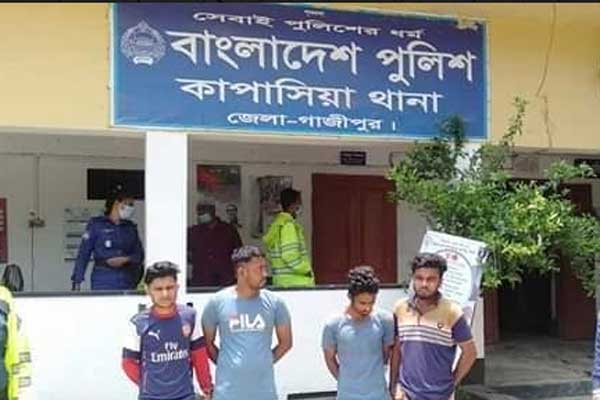 গাজীপুরে পুলিশের উপর হামলা, গ্রেফতার ৪