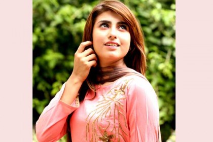 
মডেল-অভিনেত্রী শখের দ্বিতীয় বিয়ের গুঞ্জন
