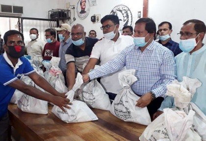 দায়িত্বশীল নাগরিক হিসেবে নিজেকে প্রমাণ করার এখনই সময়: মির্জা আজম 