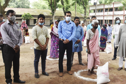 দিনাজপুরে ১ হাজার পরিবারকে ত্রাণ সহায়তা

