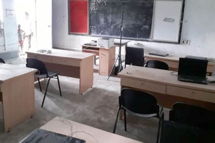 লালমনিরহাটে বিদ্যালয়ের ৯ ল্যাপটপ চুরি