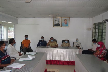 মোরেলগঞ্জে সাইক্লোন শেল্টারে আশ্রয় নিতে পারবে দেড় লাখ লোক, সামাজিক দূরত্ব নিয়ে শঙ্কা