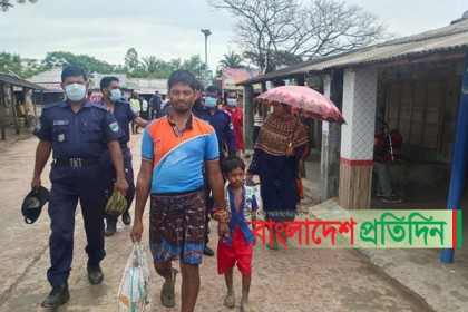 সুন্দরবন উপকূলে আছড়ে পড়বে আম্ফান, সেল্টারে আশ্রয় নিচ্ছে মানুষ