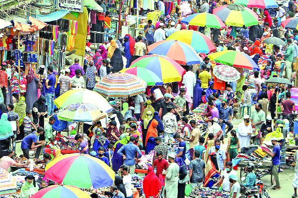 ঈদের জমজমাট কেনাকাটা