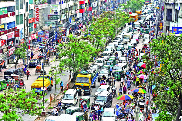 করোনার ঊর্ধ্বগতিতেও ঢাকার রাস্তায় যানজট