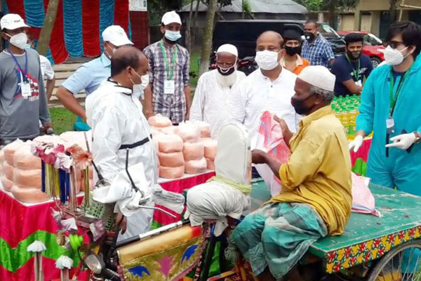 ঠাকুরগাঁওয়ে প্রতিবন্ধী অস্বচ্ছলদের মাঝে খাদ্য সহায়তা প্রদান