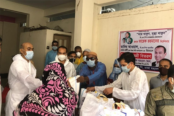 উত্তর সিটির সব ওয়ার্ডে খাদ্যসামগ্রী বিতরণ করলেন তাবিথ আউয়াল