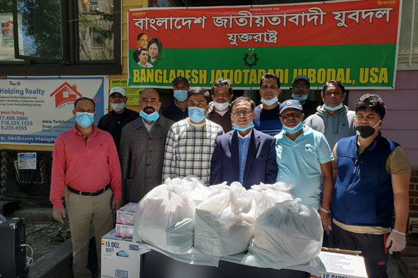 করোনায় দুস্থ প্রবাসীদের মধ্যে যুক্তরাষ্ট্র যুবদলের ‘ঈদ উপহার’ 