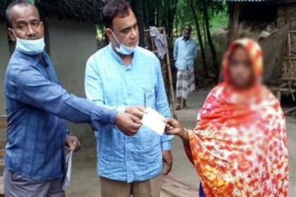 ঠাকুরগাঁওয়ে ঋণগ্রস্থ হয়ে আত্মহত্যাকারীর পরিবারকে সহায়তা 