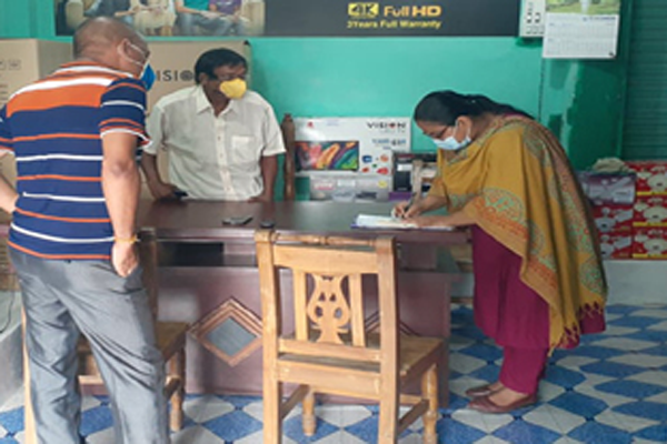 নাসিরনগরে ২০ দোকানে তালা, ৯ জনকে জরিমানা

