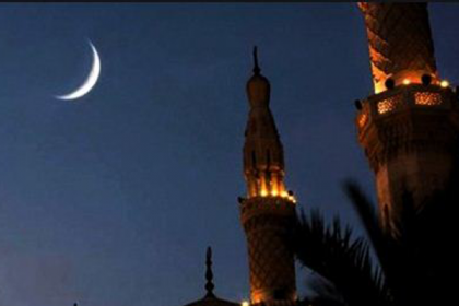 খুলনায় সামাজিক দূরত্ব মেনে মসজিদে ঈদের নামাজ

