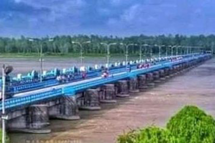 উজানের ঢলে বেড়েছে তিস্তা নদীর পানি

