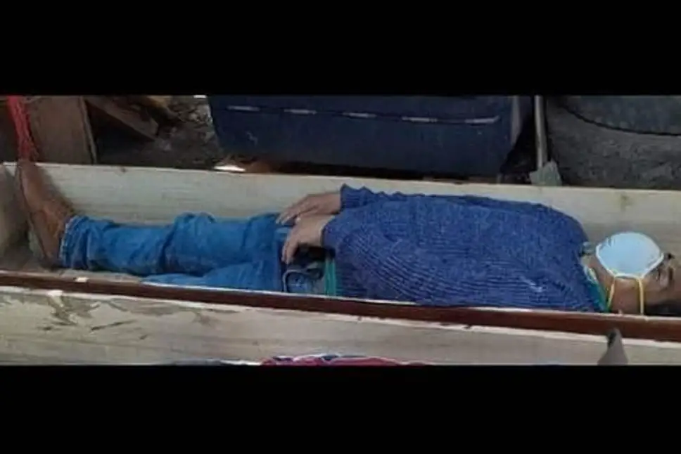 করোনার নিয়ম ভেঙে মদপান, গ্রেফতার এড়াতে মেয়রের মৃত্যু নাটক!