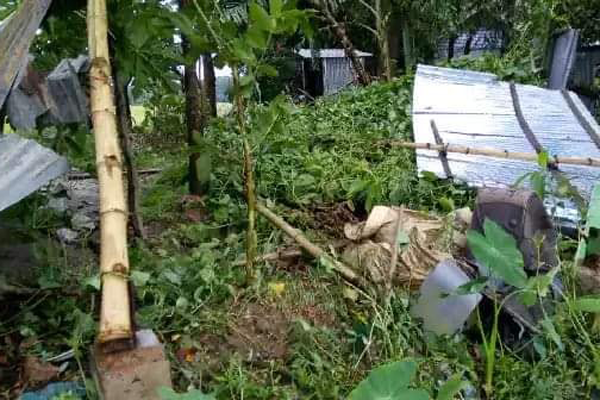 ব্রাহ্মণবাড়িয়ায় ঝড়ে অর্ধশত ঘর লন্ডভন্ড, আহত ৫

