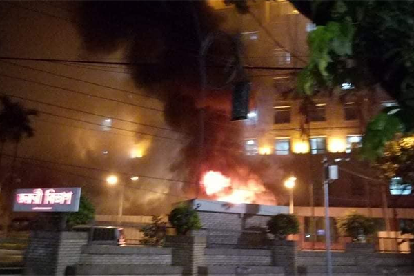 রাজধানীর ইউনাইটেড হাসপাতালে অগ্নিকাণ্ড