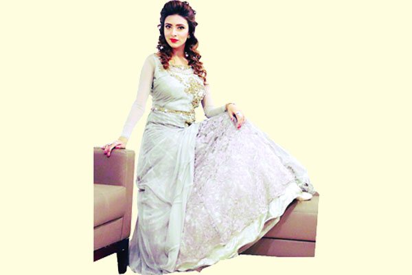 লকডাউনে কেমন কাটল তারকাদের ঈদ