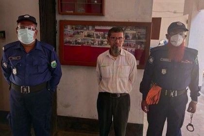 ধুনটে মদ্যপানে দুই যুবকের মৃত্যুর ঘটনায় হোমিও চিকিৎসক আটক