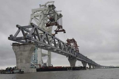 দৃশ্যমান হলো সাড়ে ৪ কিলোমিটার পদ্মা সেতু